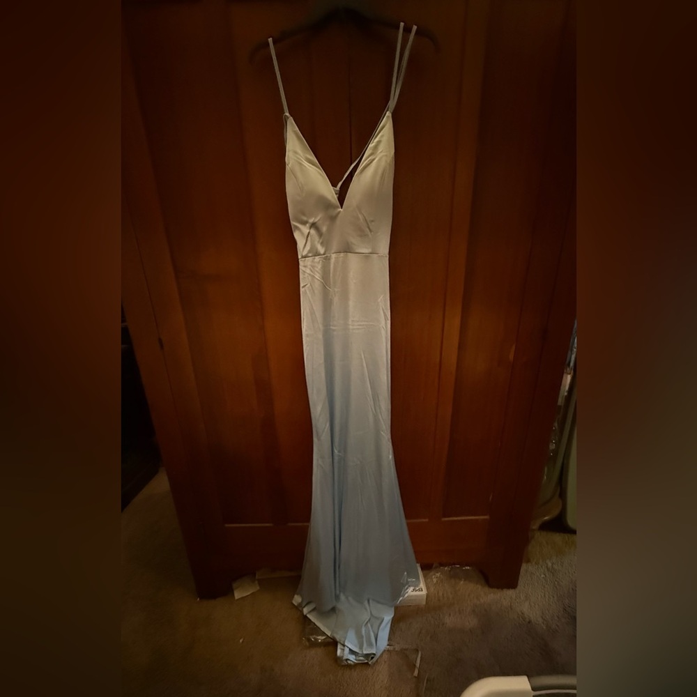 Elegant Light Blue Evening Gown